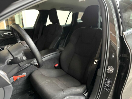 Volvo V60 2.0 T6 Recharge AWD Business Pro 341pk 2021, K-930-ZF