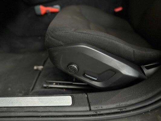 Volvo V60 2.0 T6 Recharge AWD Business Pro 341pk 2021, K-930-ZF