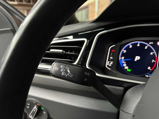 Volkswagen T-Roc R-line 1.5 150pk 2024