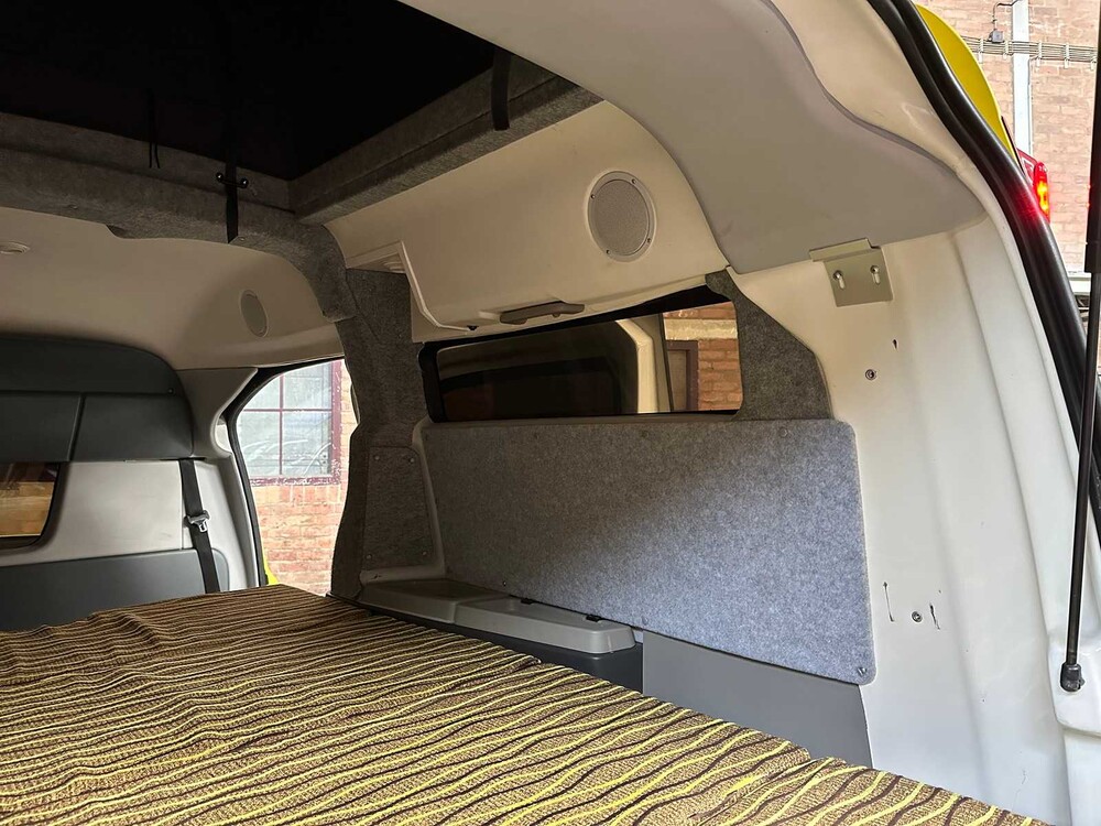 Volvo V70 Nilsson Kampeerauto -Ambulance- AWD 285pk 2013 Camper, N-746-XV