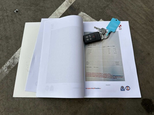 Volvo V70 Nilsson Kampeerauto -Ambulance- AWD 285pk 2013 Camper, N-746-XV