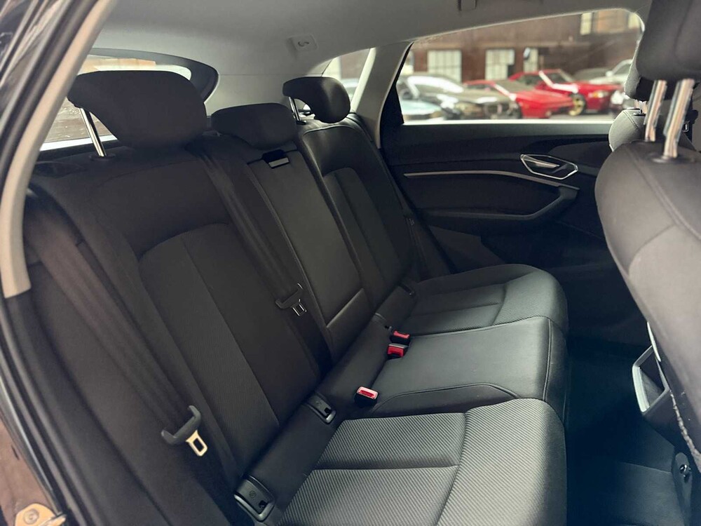 Audi e-tron 50 Quattro Business Edition 71 kWh 313pk 2020, K-422-JJ