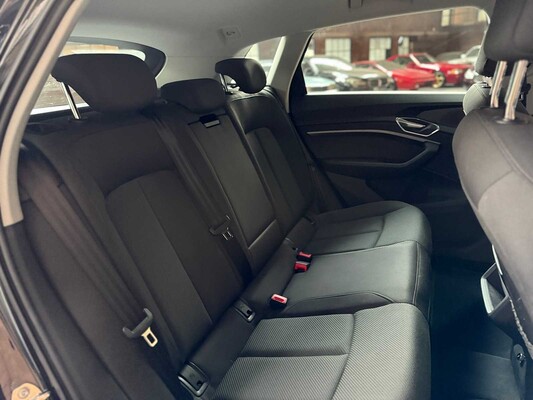 Audi e-tron 50 Quattro Business Edition 71 kWh 313pk 2020, K-422-JJ