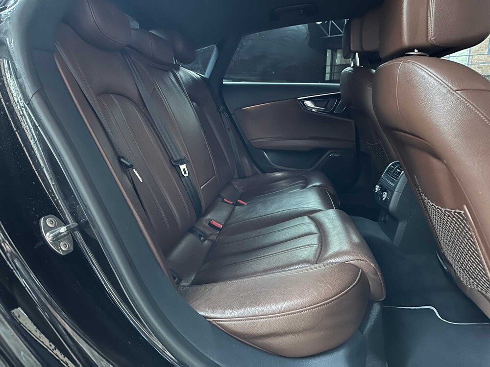 Audi A7 Sportback 2.8 FSI V6 Quattro Pro Line plus 204pk 2013, 9-KLZ-56