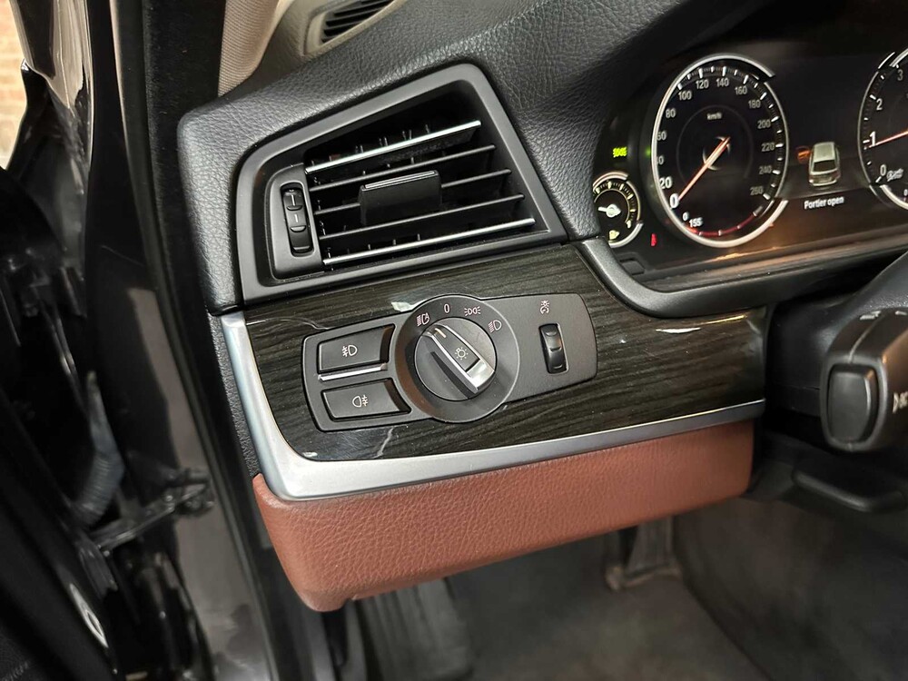 BMW 528i Touring Luxury Edition F11  245pk 2014 5-serie, 6-TZT-71