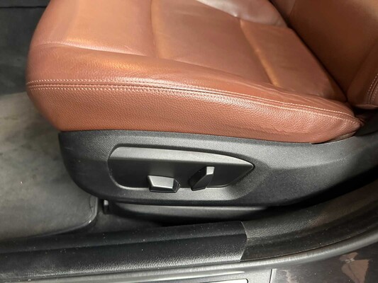 BMW 528i Touring Luxury Edition F11 245pk 2014 5-serie, 6-TZT-71