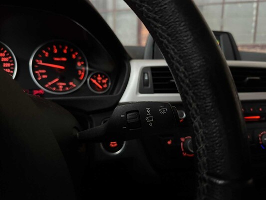 BMW 316i Touring Executive 136pk 2013 3-serie F31, K-455-PX