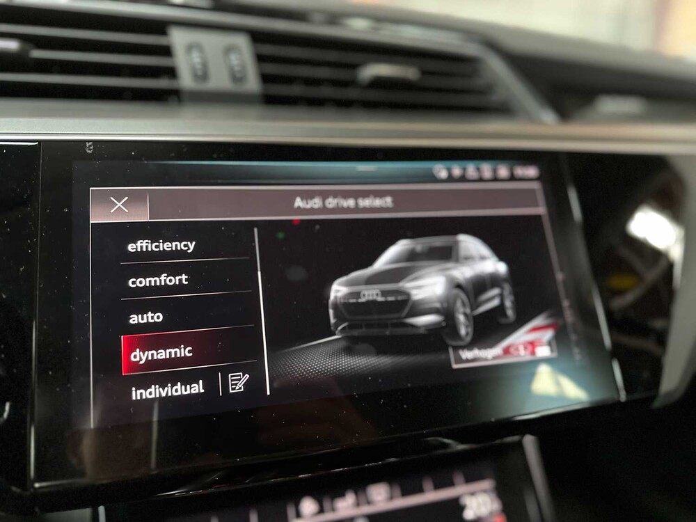 Audi e-tron 50 Quattro Launch Edition 71 kWh 313pk 2020 (Origineel-NL & 1e Eigenaar), J-840-LR