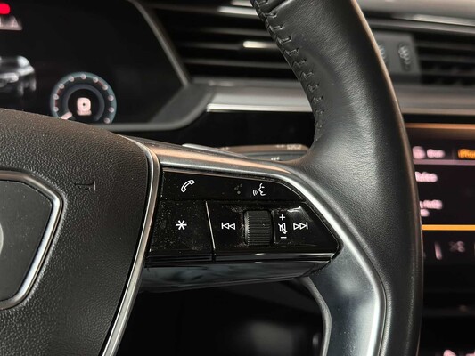 Audi e-tron 50 Quattro Launch Edition 71 kWh 313pk 2020 (Origineel-NL & 1e Eigenaar), J-840-LR