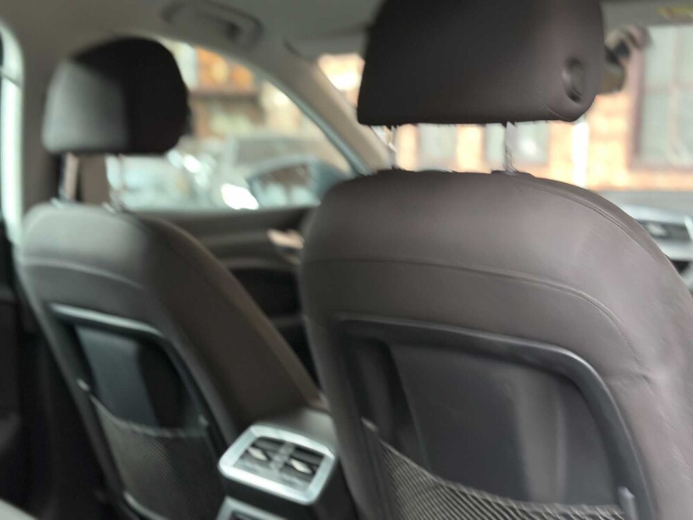 Audi E-tron 50 quattro Business edition 71 kWh 313pk 2020 (Origineel-NL+ 1e eigenaar), J-695-PX