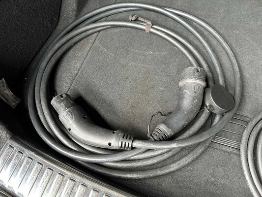 Audi E-tron 50 quattro Business edition 71 kWh 313pk 2020 (Origineel-NL+ 1e eigenaar), J-695-PX