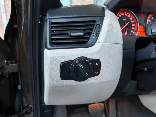 BMW X1 xDrive28i Executive 258pk 2009, 51-NVZ-9