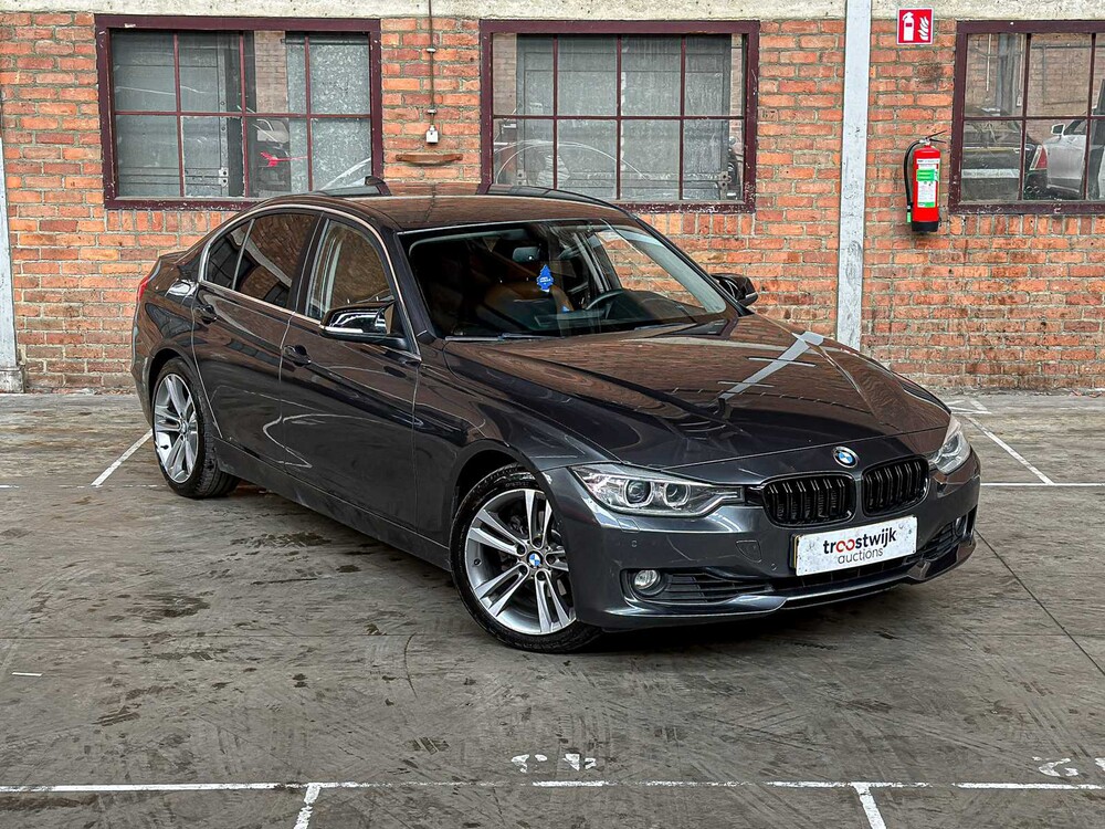 BMW 320i High Executive 184pk 2012 3-serie, 75-XGB-4