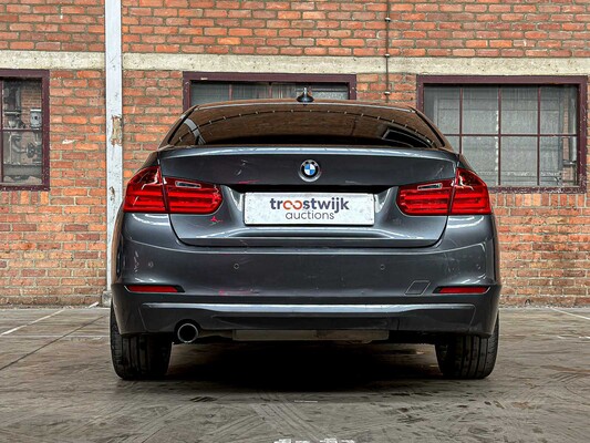 BMW 320i High Executive 184pk 2012 3-serie, 75-XGB-4