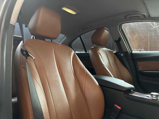 BMW 320i High Executive 184pk 2012 3-serie, 75-XGB-4