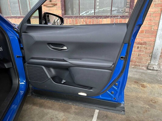 Lexus UX 250h Preference Line 184pk 2021, N-884-HP