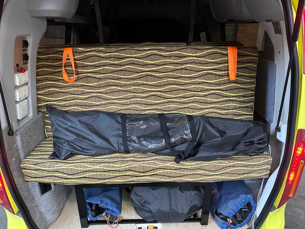 Volvo V70 Nilsson Kampeerauto -Ambulance- AWD 285pk 2013 Camper, N-746-XV