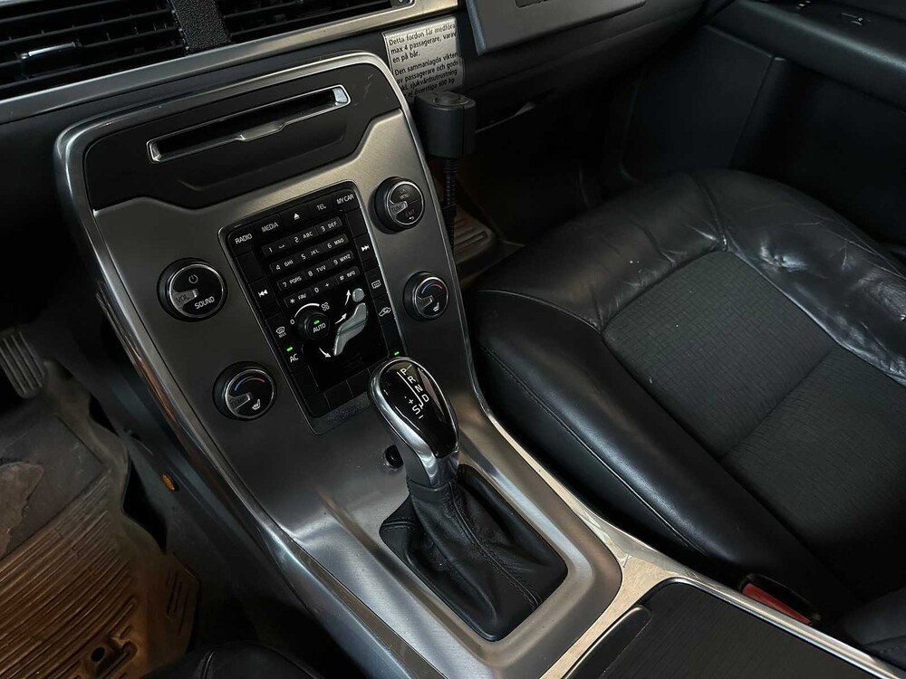 Volvo V70 Nilsson Kampeerauto -Ambulance- AWD 285pk 2013 Camper, N-746-XV