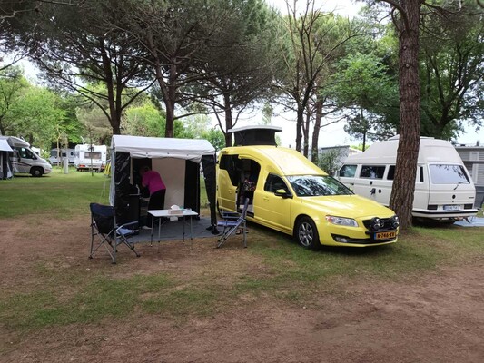 Volvo V70 Nilsson Kampeerauto -Ambulance- AWD 285pk 2013 Camper, N-746-XV