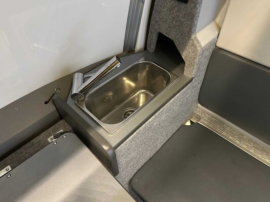 Volvo V70 Nilsson Kampeerauto -Ambulance- AWD 285pk 2013 Camper, N-746-XV