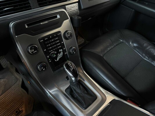 Volvo V70 Nilsson Kampeerauto -Ambulance- AWD 285pk 2013 Camper, N-746-XV