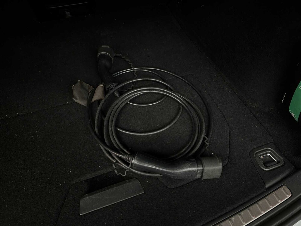 Volvo V60 2.0 T6 Recharge AWD Inschrift 253 PS 2021 (Original-NL + 1. Besitzer), N-828-HZ