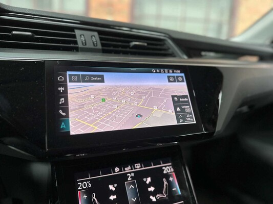 Audi e-tron 50 Quattro Launch Edition 71 kWh 313pk 2020 (Origineel-NL & 1e Eigenaar), J-840-LR