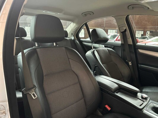 Mercedes-Benz C180 CDI Business Class Avantgarde 120pk 2013 C-klasse, 20-ZVX-8