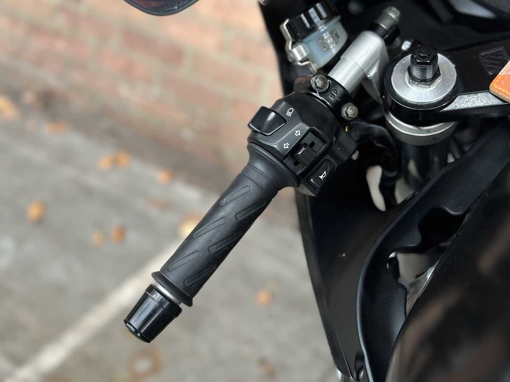 Suzuki SV 1000 S Super Sport 996cc 2004 Motorrad, ML-TX-60