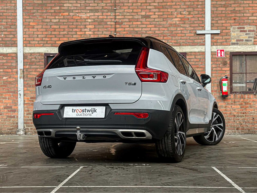 Volvo XC40 1,5 T5 Zweimotor-Inschrift 179 PS 2020 (Original-NL), H-536-XF