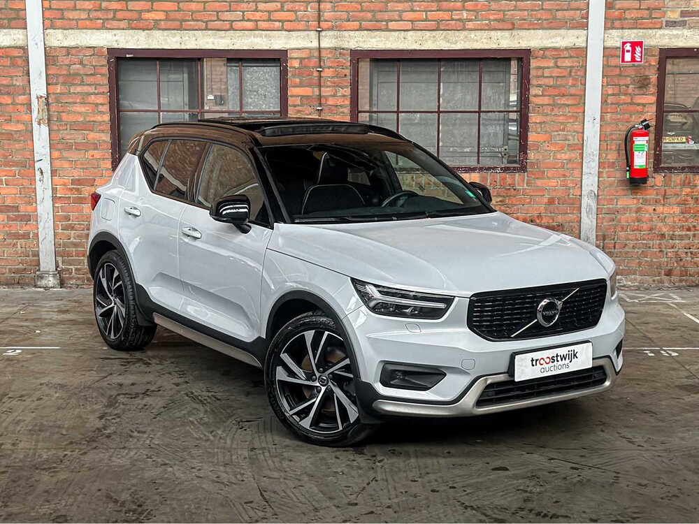 Volvo XC40 1,5 T5 Zweimotor-Inschrift 179 PS 2020 (Original-NL), H-536-XF
