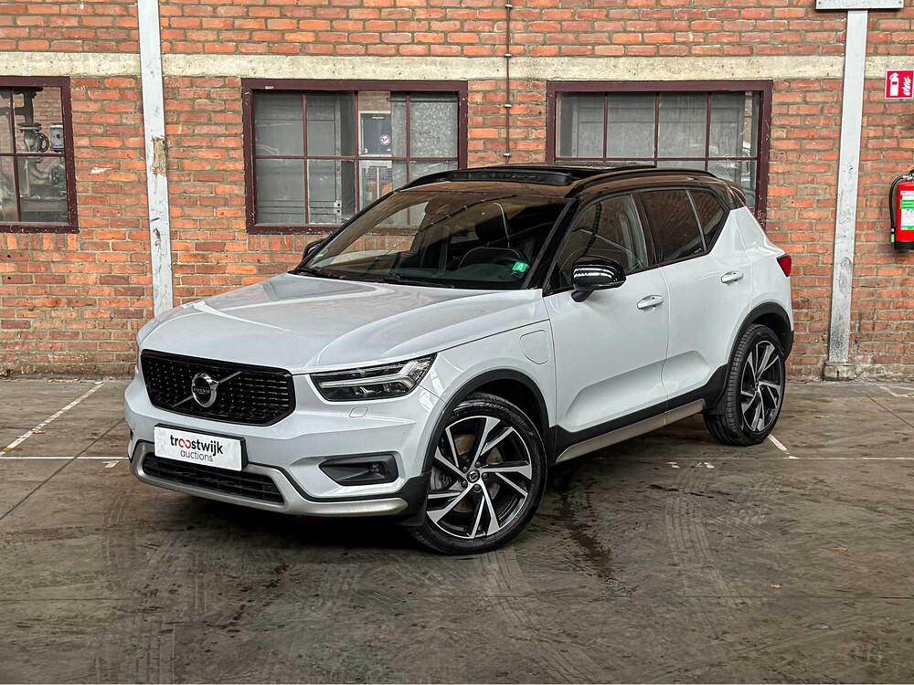 Volvo XC40 1,5 T5 Zweimotor-Inschrift 179 PS 2020 (Original-NL), H-536-XF