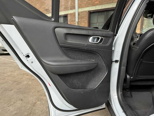 Volvo XC40 1.5 T5 Twin Engine Inscription 179hp 2020 (Original-NL), H-536-XF