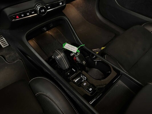 Volvo XC40 1.5 T5 Twin Engine Inscription 179hp 2020 (Original-NL), H-536-XF