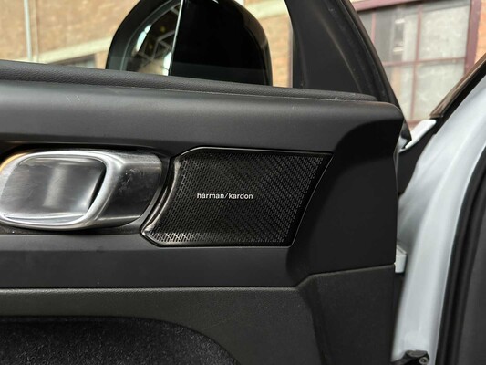 Volvo XC40 1.5 T5 Twin Engine Inscription 179hp 2020 (Original-NL), H-536-XF