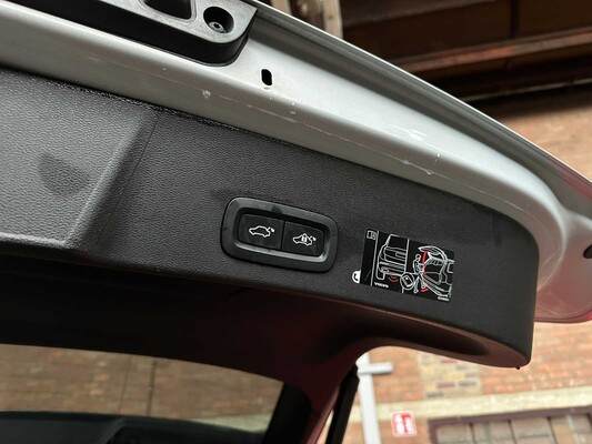 Volvo XC40 1.5 T5 Twin Engine Inscription 179hp 2020 (Original-NL), H-536-XF