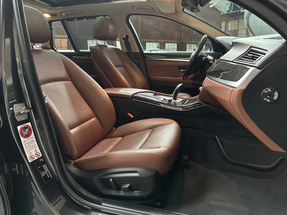 BMW 528i Touring Luxury Edition F11 245 PS 2014 5er, 6-TZT-71