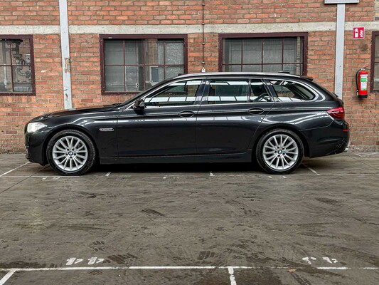 BMW 528i Touring Luxury Edition F11 245pk 2014 5-serie, 6-TZT-71