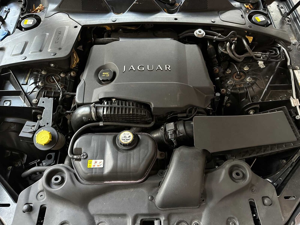 Jaguar XJ 3.0 V6D Portfolio 275 PS 2012