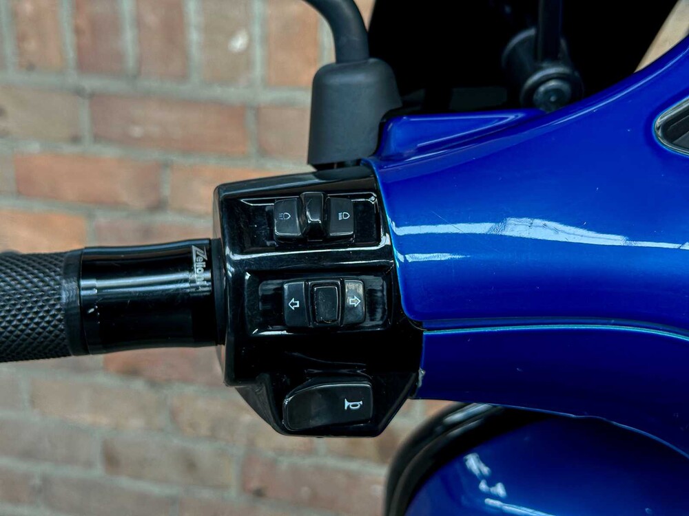 Vespa Sprint 4T Sport 80cc VOLL OPTION, DRP-14-S