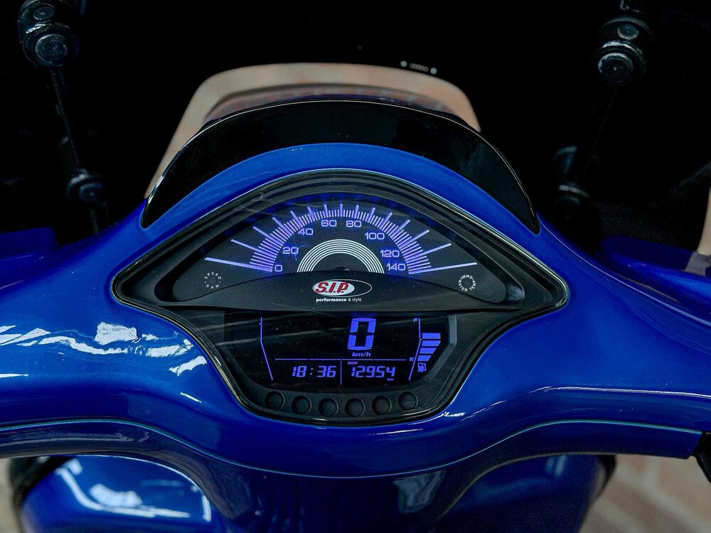 Vespa Sprint 4T Sport 80cc VOLL OPTION, DRP-14-S