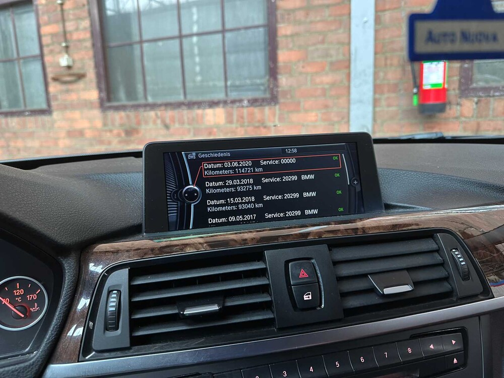 BMW 320i High Executive 184 PS 2012 3er, 75-XGB-4