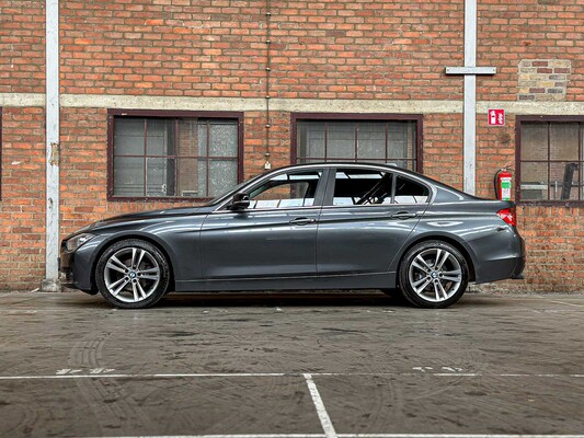 BMW 320i High Executive 184 PS 2012 3er, 75-XGB-4