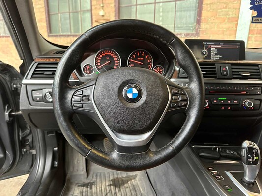 BMW 320i High Executive 184 PS 2012 3er, 75-XGB-4