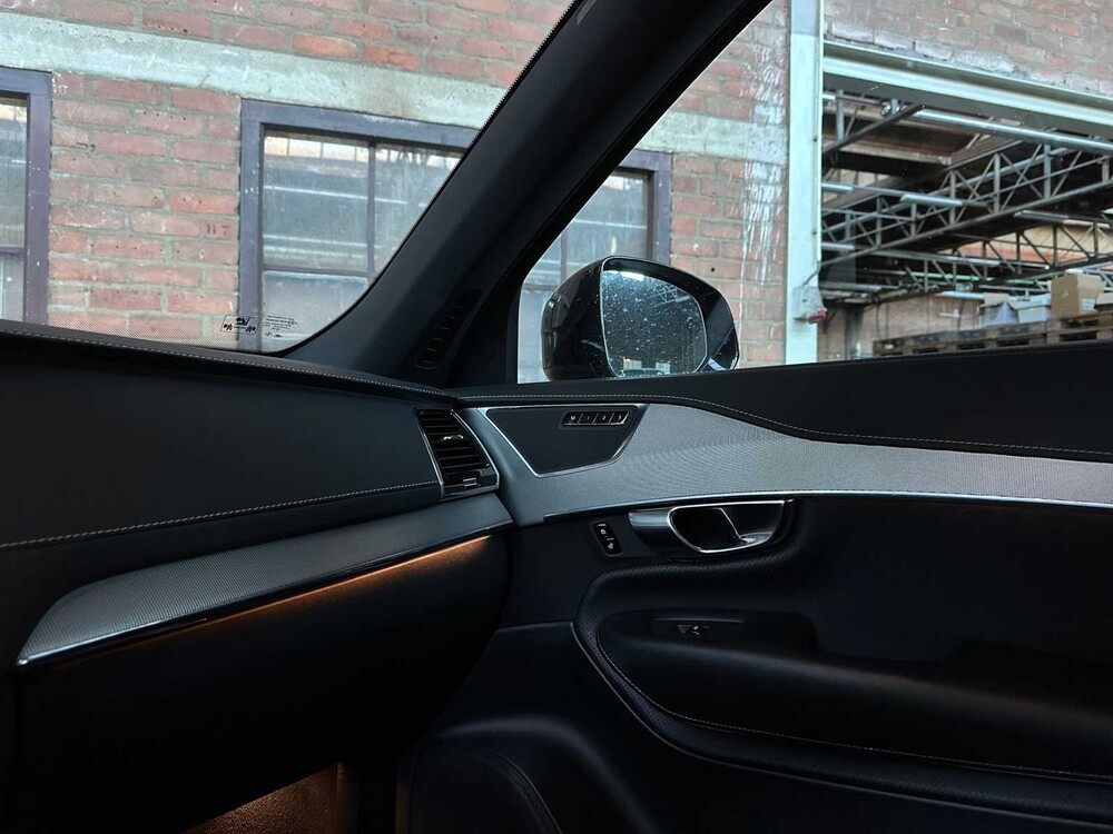 Volvo XC90 2,0 B5 AWD Beschriftung 235 PS 2020 (Org-NL), H-655 PS