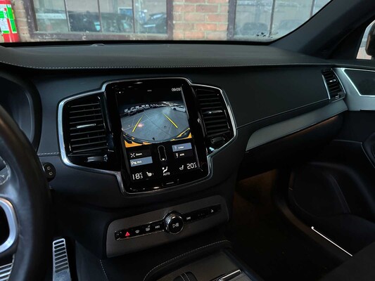 Volvo XC90 2,0 B5 AWD Beschriftung 235 PS 2020 (Org-NL), H-655 PS