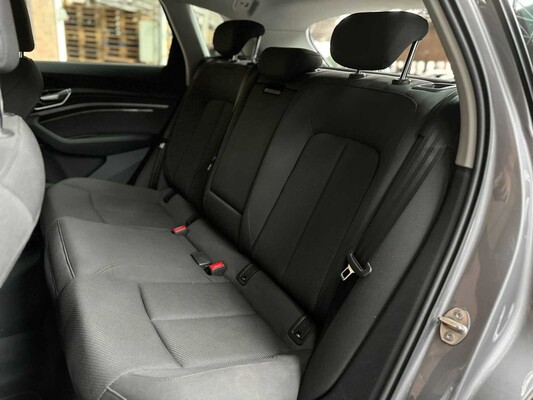 Audi e-tron 50 Quattro Business Edition 71 kWh 313pk 2020 (Origineel-NL+1e eigenaar), K-238-JJ