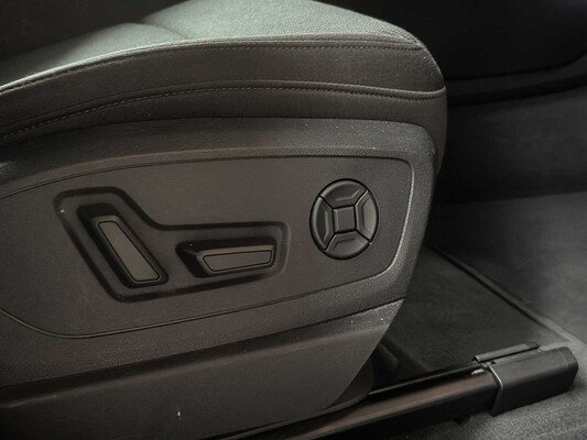 Audi e-tron 50 Quattro Business Edition 71 kWh 313pk 2020 (Origineel-NL+1e eigenaar), K-238-JJ