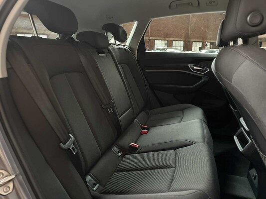 Audi e-tron 50 Quattro Business Edition 71 kWh 313pk 2020 (Origineel-NL+1e eigenaar), K-238-JJ