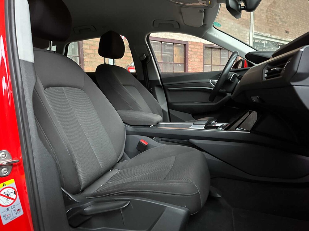 Audi e-tron 50 Quattro Edition 71 kWh 313 PS 2020 (Original-NL), J-388-LL